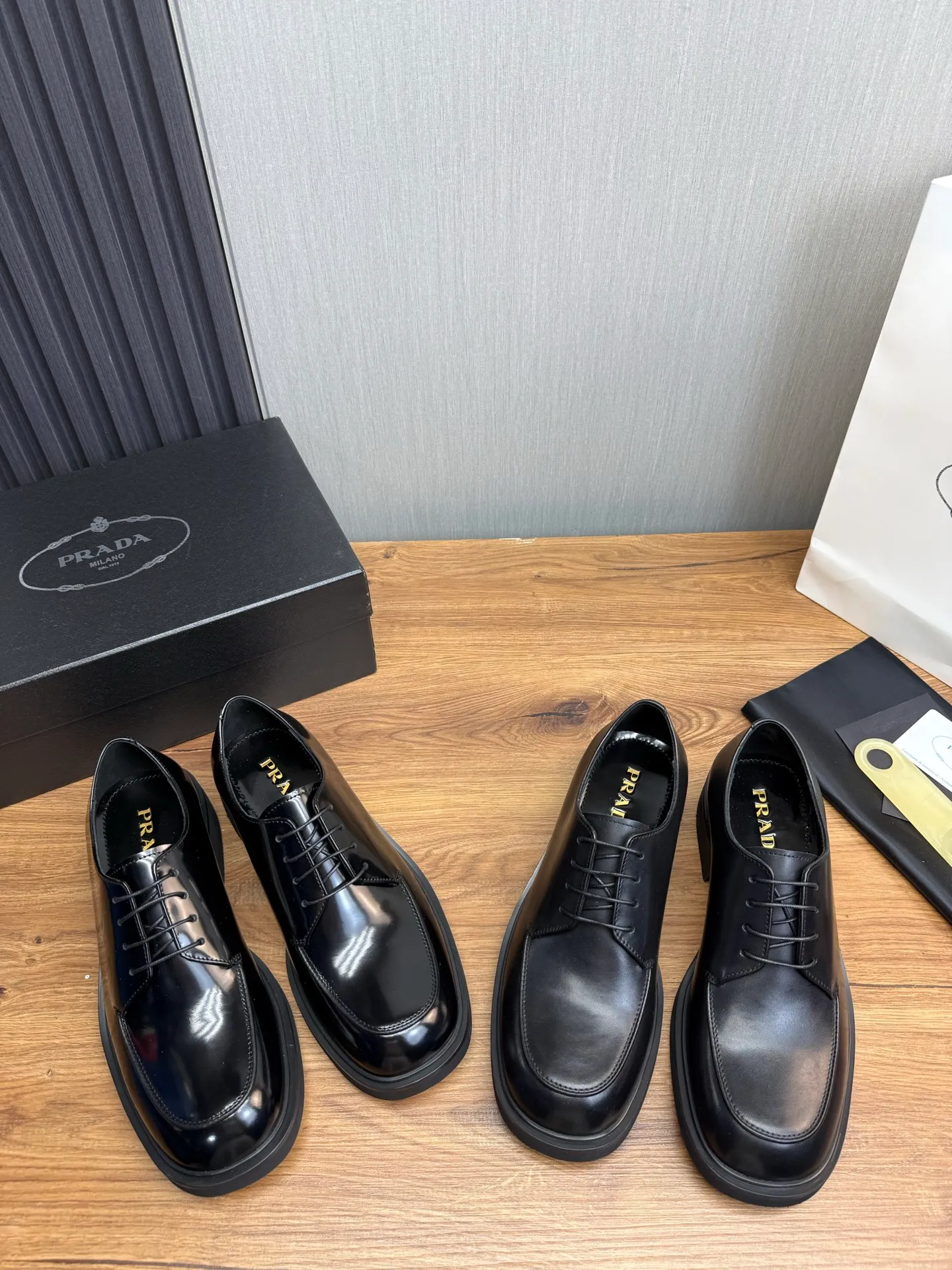 Men's shoes 💰840💰 [PRADA] New models synchronized with the official website, high-quality shipments ✔️Hot-sellers🔥 Original cowhide. Open edge beaded cowhide + cowhide lining, 1🆚1 replica, original lightweight foam outsole, 38-45 (men's 38.45 custom-made, non-refundable)